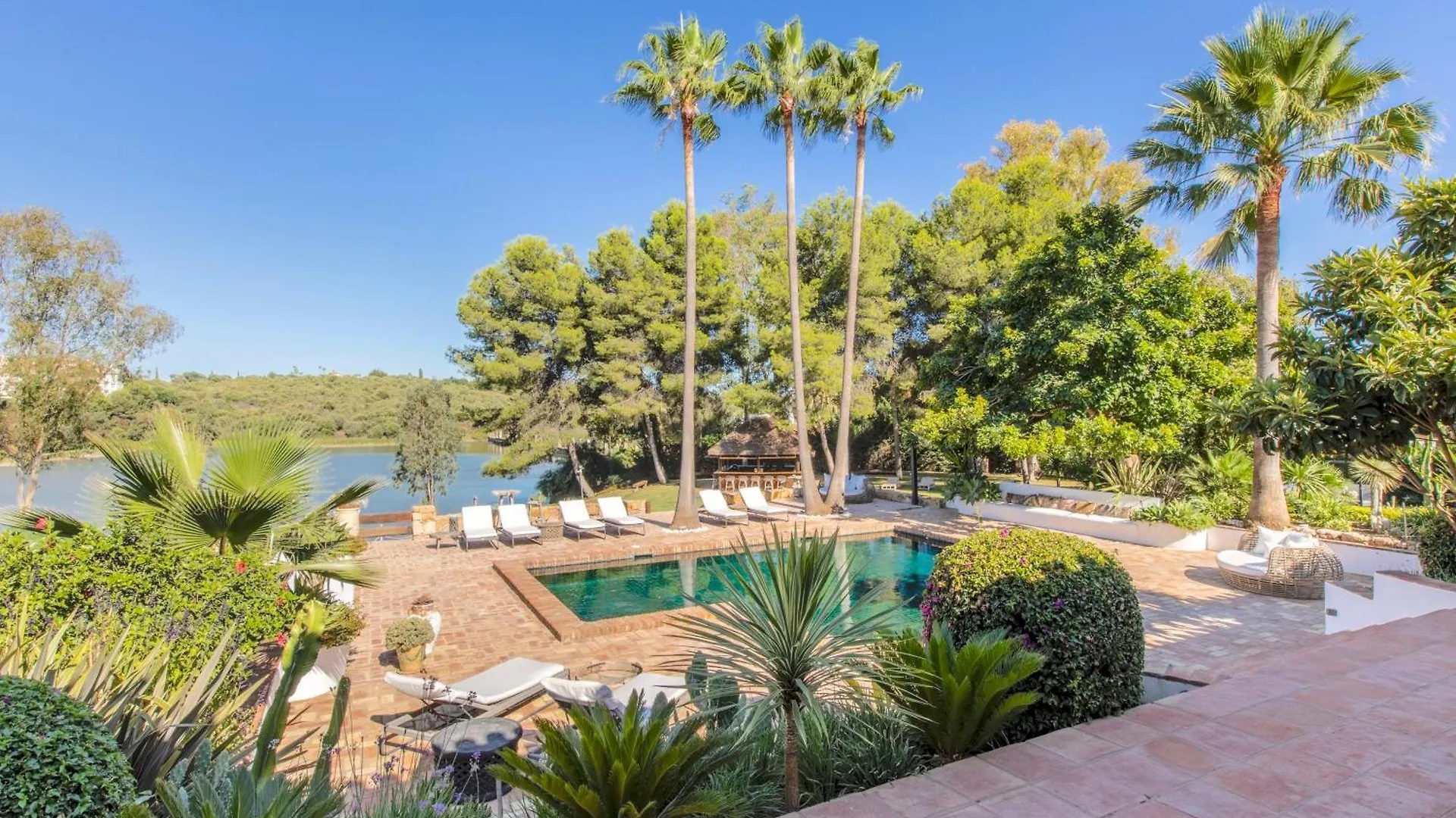 James Smb10 - Stunning Luxury Finca On A Private Domaine At Villa Padierna Golf Club Golf Club Estepona 0*,  España