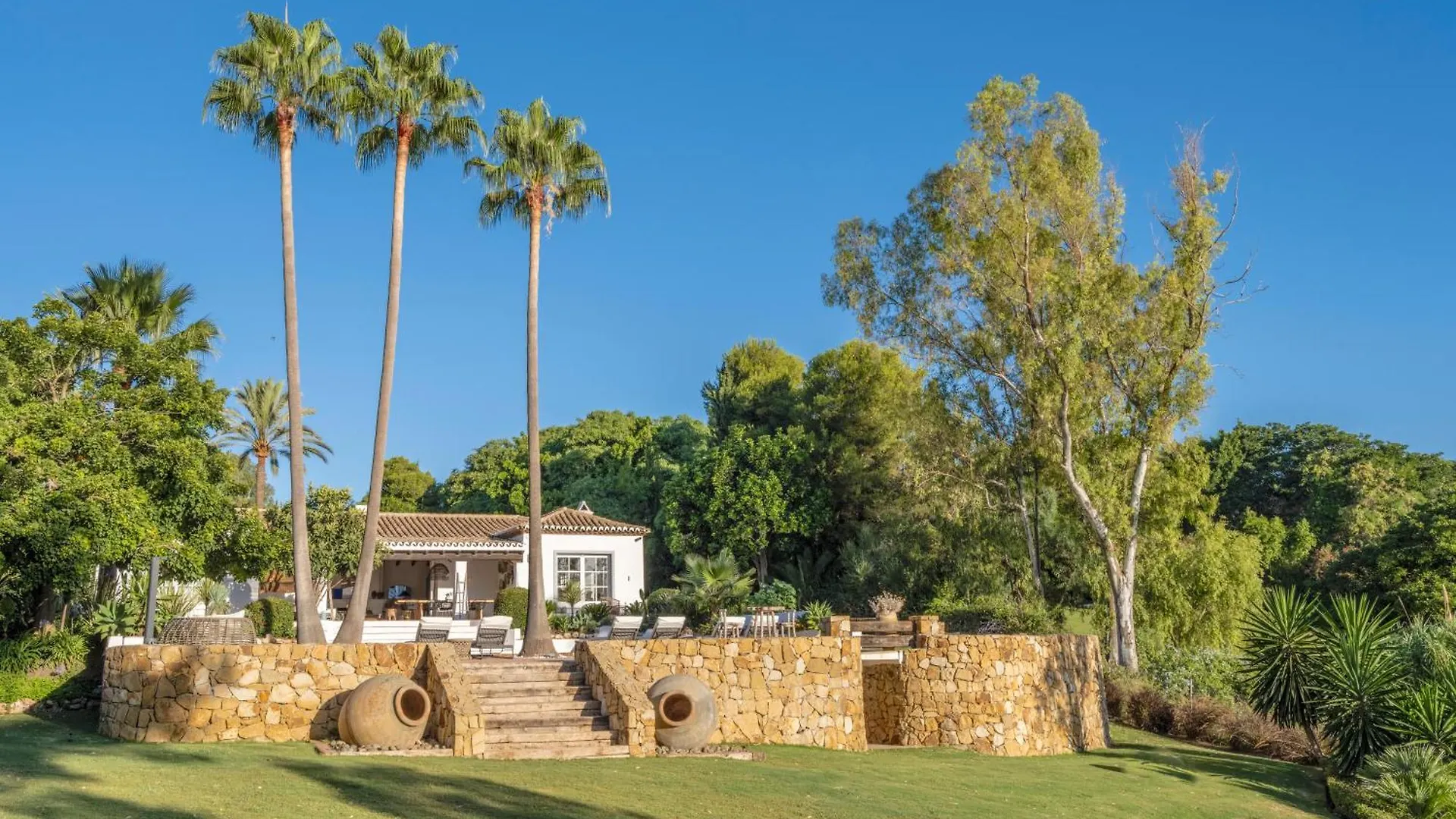 James Smb10 - Stunning Luxury Finca On A Private Domaine At Villa Padierna Golf Club Golf Club Estepona España